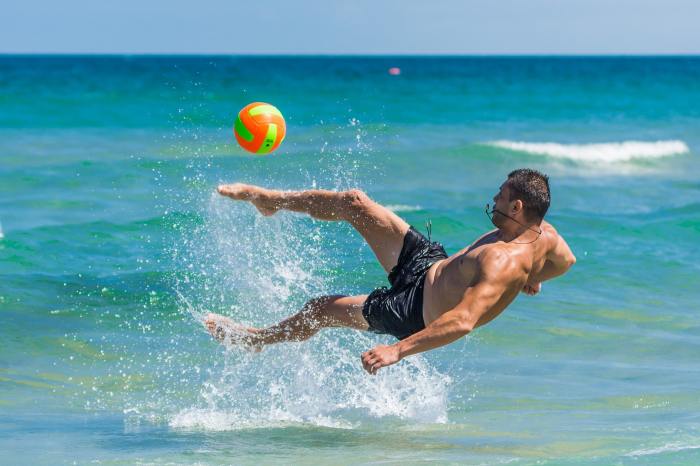 5 jenis olahraga yang bisa dilakukan di pantai