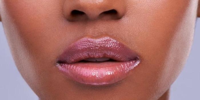 5 cara mudah atasi bibir kering coba yuk