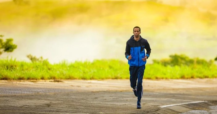 5 olahraga indoor yang bisa banyak bakar kalori