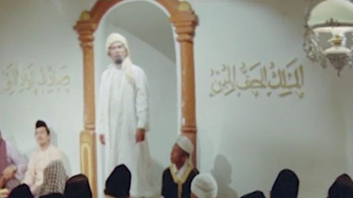 5 pahlawan kemerdekaan indonesia yang juga seorang dokter