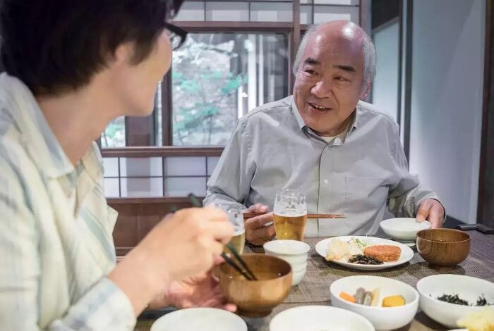 5 kebiasaan makan orang jepang yang bikin panjang umur