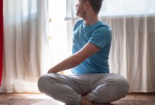 5 pose yoga untuk kesehatan pencernaan