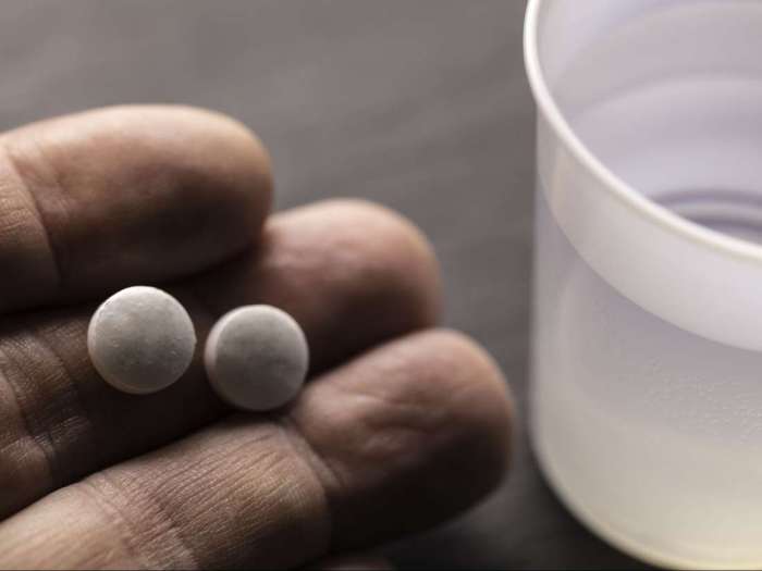 5 rekomendasi obat stroke ringan yang efektif di apotek