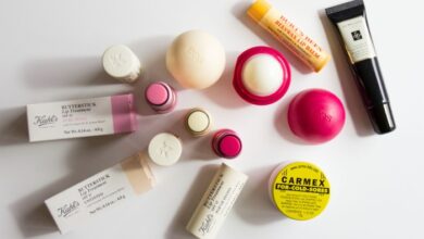 5 rekomendasi lip balm terbaik bikin bibir lembap dan sehat